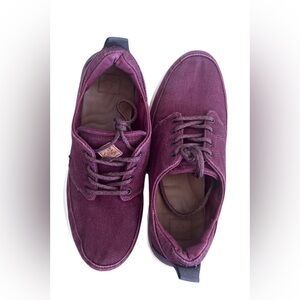 REEF - Casual Burgundy Canvas Shoes